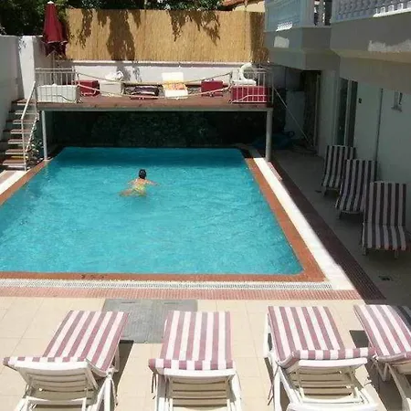 Sunrise Aparthotel